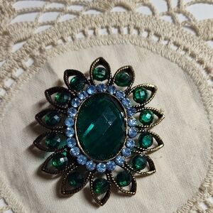VTG Elegant Green and Blue Gemstone Brooch